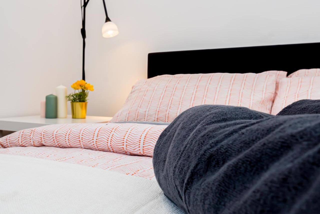 Shirley House 1, Guest House, Self Catering, Self Check In With Smart Locks, Use Of Fully Equipped Kitchen, Walking Distance To Southampton Central, Excellent Transport Links, Ideal For Longer Stays Luaran gambar