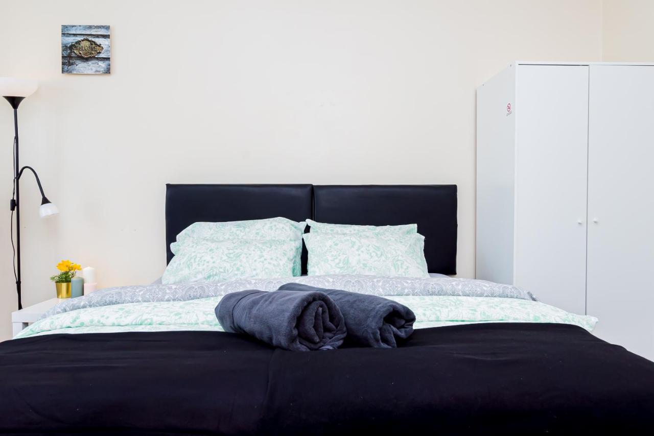 Shirley House 1, Guest House, Self Catering, Self Check In With Smart Locks, Use Of Fully Equipped Kitchen, Walking Distance To Southampton Central, Excellent Transport Links, Ideal For Longer Stays Luaran gambar